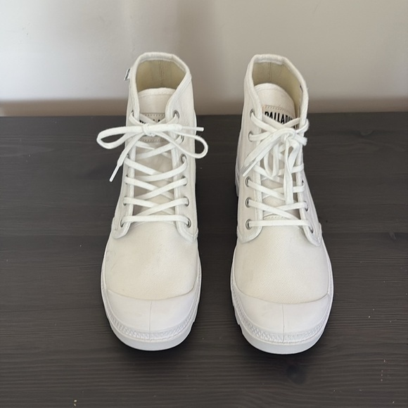 Palladium Pampa Hi Originale High Top Boot White  Mens 7.5 Women’s 9 - Picture 4 of 15